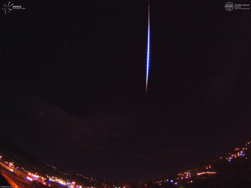 To meteorittkandidater i påska