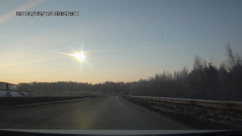 Stor meteor over Tsjeljabinsk i Russland